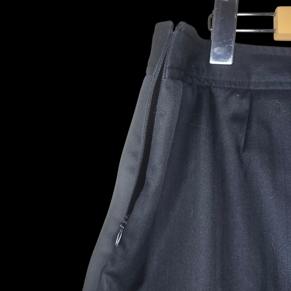 IZOD GOLF Women's Black Skort - 12 - Picture 5 of 7